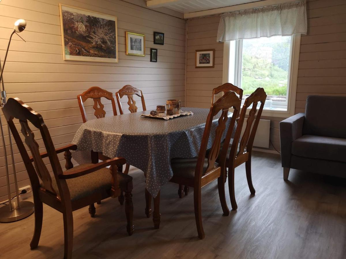 Hansali Holiday Home Fjærland Esterno foto