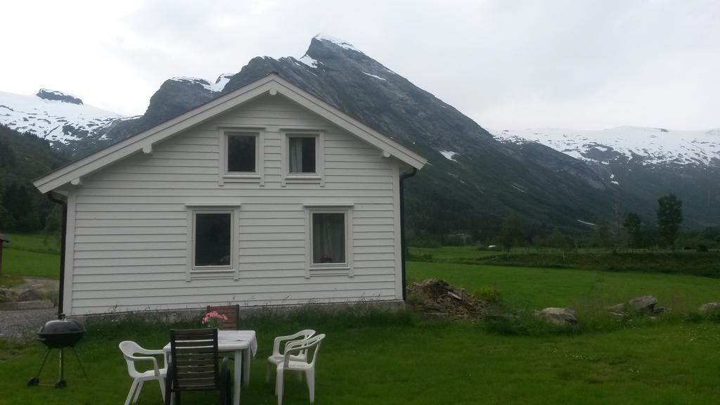 Hansali Holiday Home Fjærland Esterno foto